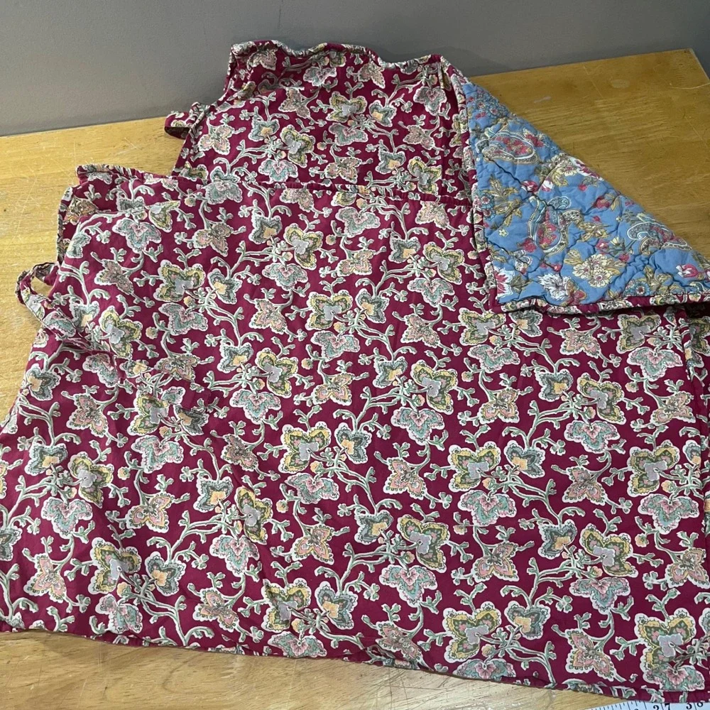 Pottery Barn Standard Quilted Pillow Shams Set of 2 Reversible Burgundy Blue Vtg